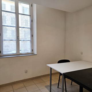 Bureau privé 11 m² 2 postes Coworking Rue Vacon Marseille 13001 - photo 10